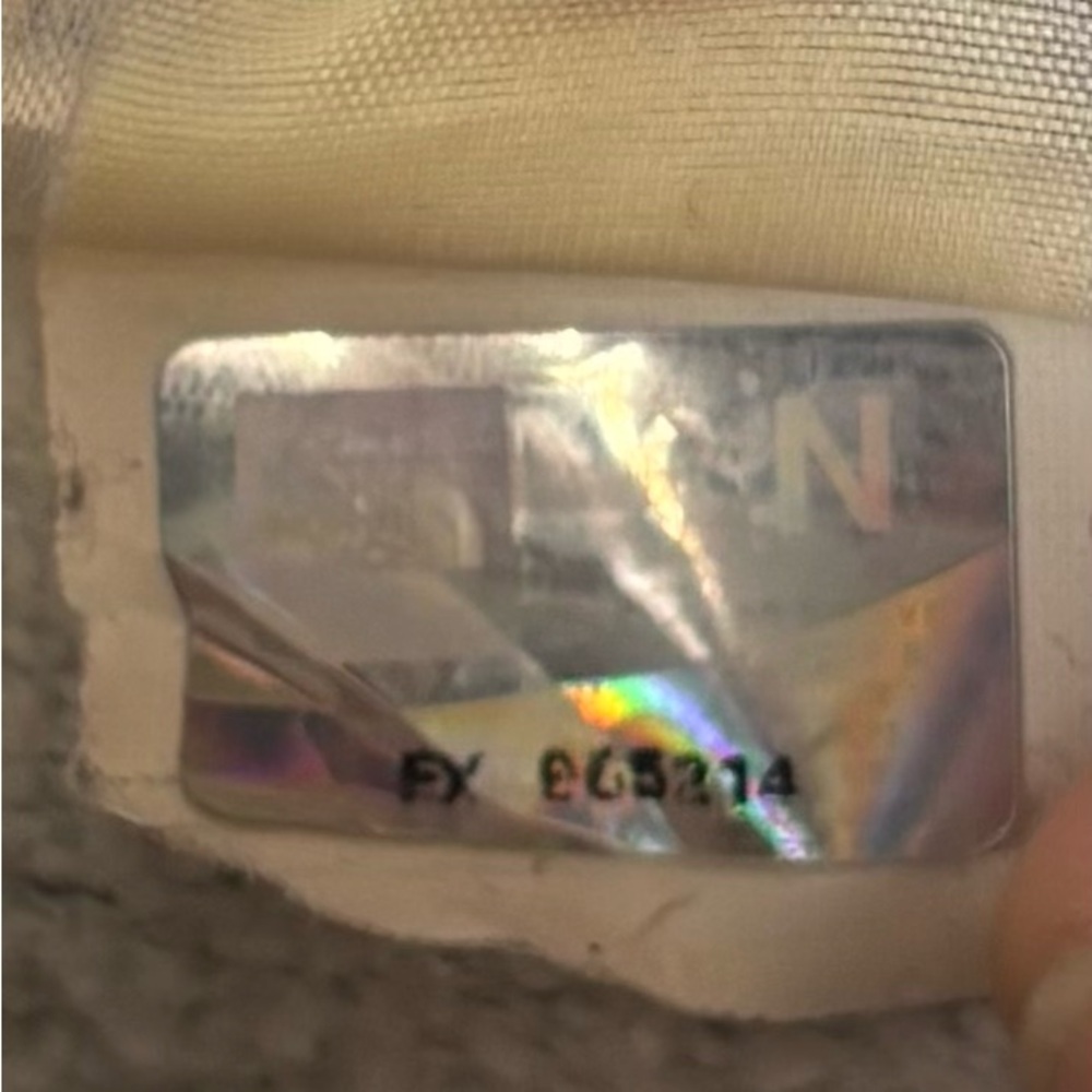 The North Face Light Gray Pullover Hoodie with Purple Logo - Picture 4 of 5